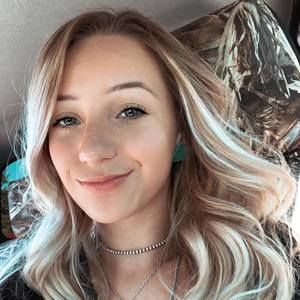 Meet your Posher, Avery